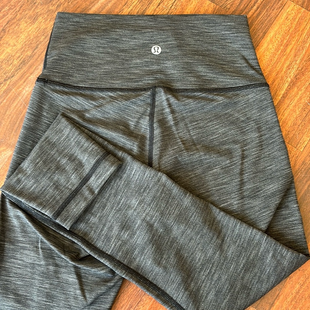 Lululemon size 4 leggings